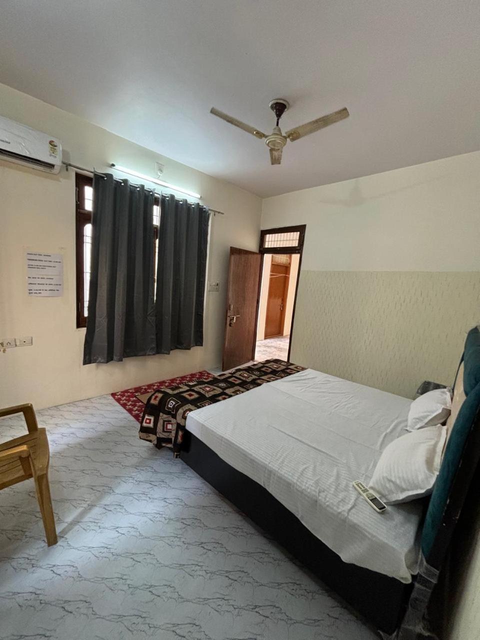 Pipewalas House Homestay *