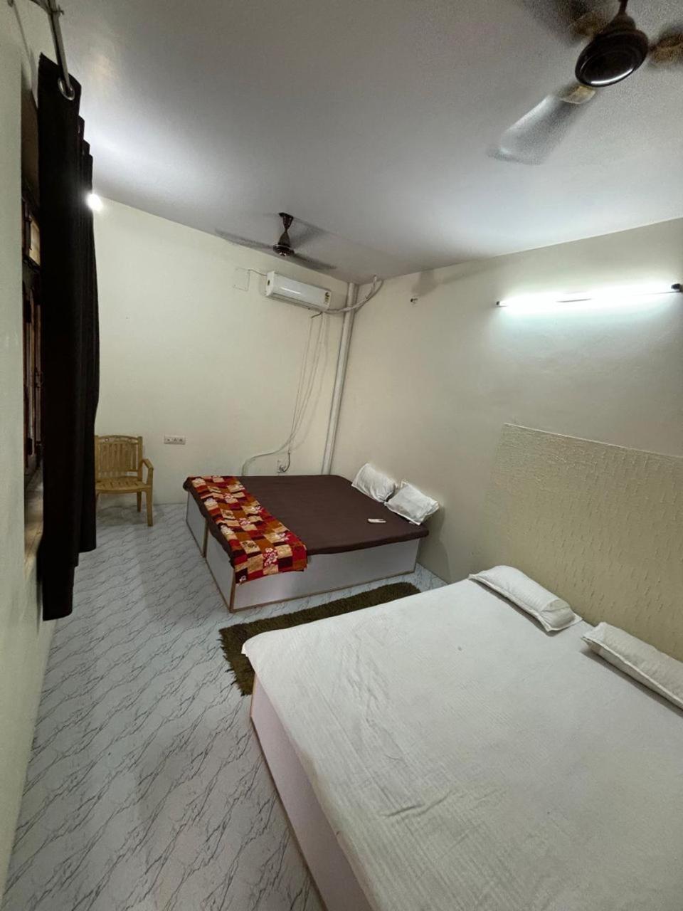 Pipewalas House Homestay *